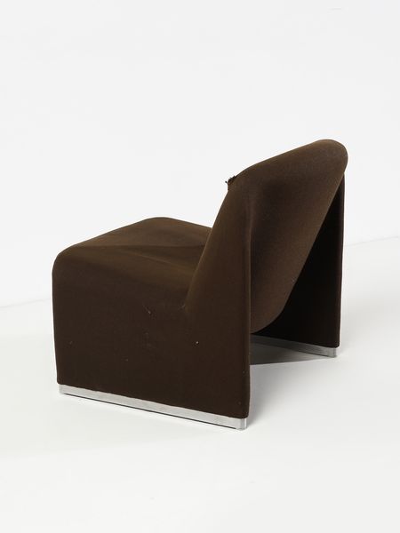 PIRETTI GIANCARLO (n. 1940) : Coppia di poltrone mod. Alky per Anonima Castelli, Bologna  - Asta Asta 458 | DESIGN E ARTI DECORATIVE DEL NOVECENTO Online - Associazione Nazionale - Case d'Asta italiane