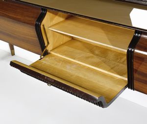 BORSANI OSVALDO (1911 - 1985) : attribuito. Buffet con specchiera per Arredamento Borsani, Varedo  - Asta Asta 458 | DESIGN E ARTI DECORATIVE DEL NOVECENTO Online - Associazione Nazionale - Case d'Asta italiane