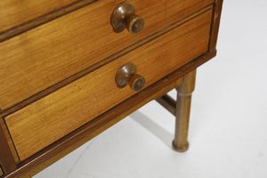 MANIFATTURA ITALIANA : Credenza a quattro ante e quattro cassetti  - Asta Asta 458 | DESIGN E ARTI DECORATIVE DEL NOVECENTO Online - Associazione Nazionale - Case d'Asta italiane