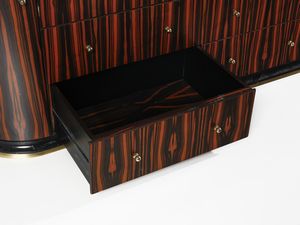 FRIGERIO LUCIANO (1928 - 1999) : Credenza demilune a cassetti e stipi per Frigerio di Desio  - Asta Asta 458 | DESIGN E ARTI DECORATIVE DEL NOVECENTO Online - Associazione Nazionale - Case d'Asta italiane