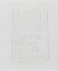 BELLINI MARIO (n. 1935) : Coppia di poltrone e tavolino mod. Amanta per B&B Italia  - Asta Asta 458 | DESIGN E ARTI DECORATIVE DEL NOVECENTO Online - Associazione Nazionale - Case d'Asta italiane