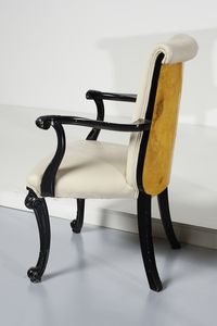 HARRY & LOU EPSTEIN : Quattro sedie e due capotavola con gambe anteriori e braccioli mossi e decorati a volute  - Asta Asta 458 | DESIGN E ARTI DECORATIVE DEL NOVECENTO Online - Associazione Nazionale - Case d'Asta italiane