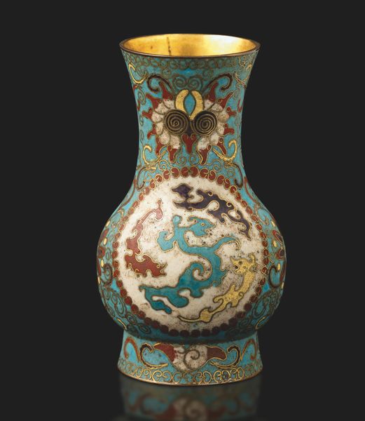 Piccolo vaso cloisonn a decoro floreale, Cina, Dinastia Qing, epoca Qianlong, XVIII secolo  - Asta Arte Orientale - Associazione Nazionale - Case d'Asta italiane