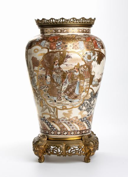 Vaso giapponese Satsuma montato su bronzo francese  - Asta Mobili, Oggetti d'arte e Vetri da collezione - Associazione Nazionale - Case d'Asta italiane