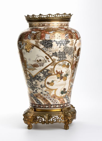 Vaso giapponese Satsuma montato su bronzo francese  - Asta Mobili, Oggetti d'arte e Vetri da collezione - Associazione Nazionale - Case d'Asta italiane