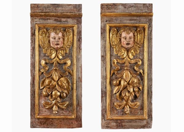 Coppia di panelli italiani raffigurante Putti  - Asta Mobili, Oggetti d'arte e Vetri da collezione - Associazione Nazionale - Case d'Asta italiane