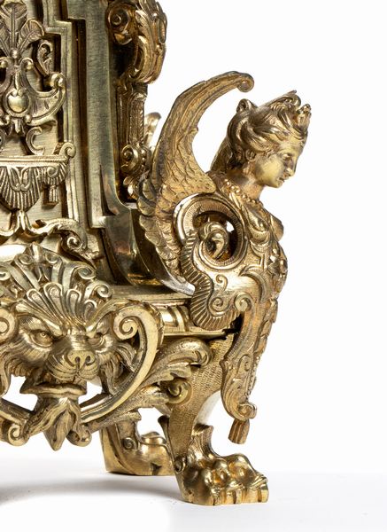 Coppia di candelabri francesi in bronzo dorato  - Asta Mobili, Oggetti d'arte e Vetri da collezione - Associazione Nazionale - Case d'Asta italiane