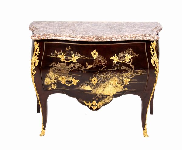 Comò francese dipinto e laccato a chinoiserie  - Asta Mobili, Oggetti d'arte e Vetri da collezione - Associazione Nazionale - Case d'Asta italiane