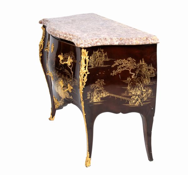 Comò francese dipinto e laccato a chinoiserie  - Asta Mobili, Oggetti d'arte e Vetri da collezione - Associazione Nazionale - Case d'Asta italiane