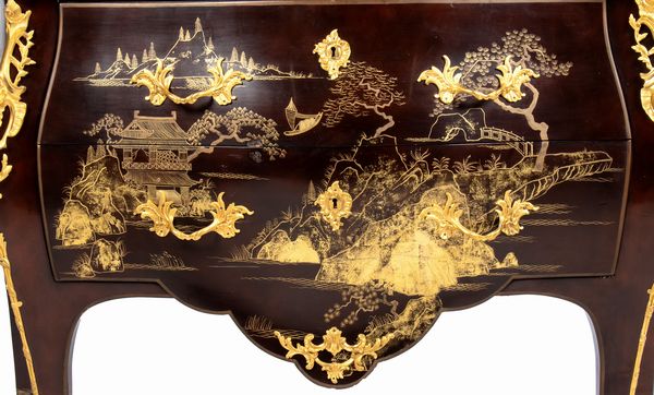 Comò francese dipinto e laccato a chinoiserie  - Asta Mobili, Oggetti d'arte e Vetri da collezione - Associazione Nazionale - Case d'Asta italiane