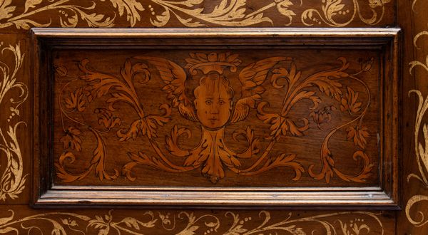 Cassone nuziale in legno di noce  - Asta Mobili, Oggetti d'arte e Vetri da collezione - Associazione Nazionale - Case d'Asta italiane