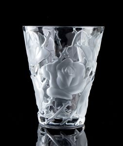 René Lalique
Ay, 1860 - Parigi, 1945 : Vaso francese in cristallo 'Ispahan'  - Asta Mobili, Oggetti d'arte e Vetri da collezione - Associazione Nazionale - Case d'Asta italiane