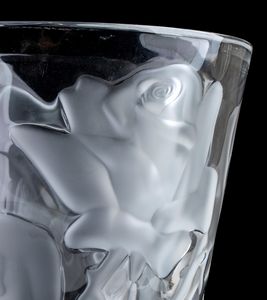 René Lalique
Ay, 1860 - Parigi, 1945 : Vaso francese in cristallo 'Ispahan'  - Asta Mobili, Oggetti d'arte e Vetri da collezione - Associazione Nazionale - Case d'Asta italiane