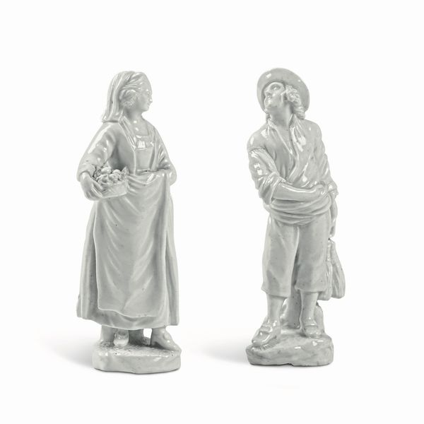 Coppia di figurine<BR>Napoli, Real fabbrica Ferdinandea, periodo Venuti, 1790-1800<BR>  - Asta Maioliche e Porcellane da Collezione - Associazione Nazionale - Case d'Asta italiane