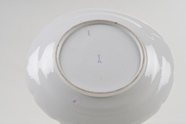 Grande piatto<BR>Meissen, 1735-1738  - Asta Maioliche e Porcellane da Collezione - Associazione Nazionale - Case d'Asta italiane