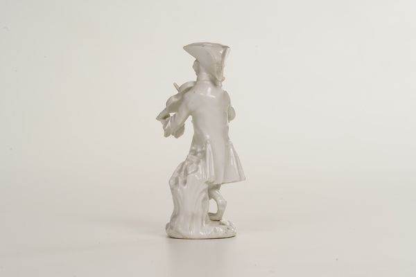 Figurina di scimmietta musicante <BR>Meissen, 1755 circa <BR>Modello di J.J.Kaendler<BR>  - Asta Maioliche e Porcellane da Collezione - Associazione Nazionale - Case d'Asta italiane