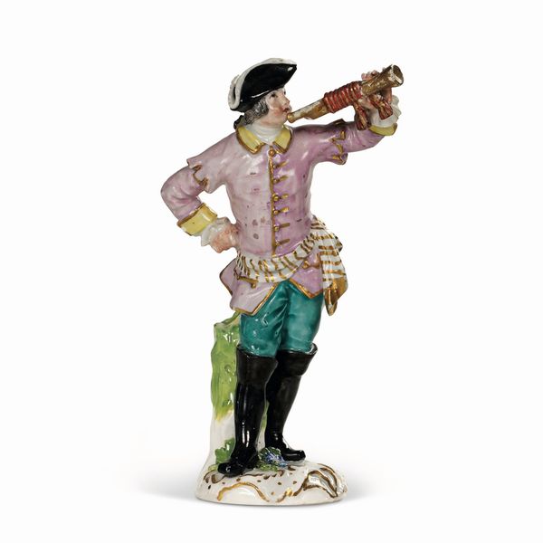 Figurina di trombettiere<BR>Meissen, 1750-1760 circa<BR>Modello di F. E. Meyer, 1750 circa<BR>  - Asta Maioliche e Porcellane da Collezione - Associazione Nazionale - Case d'Asta italiane