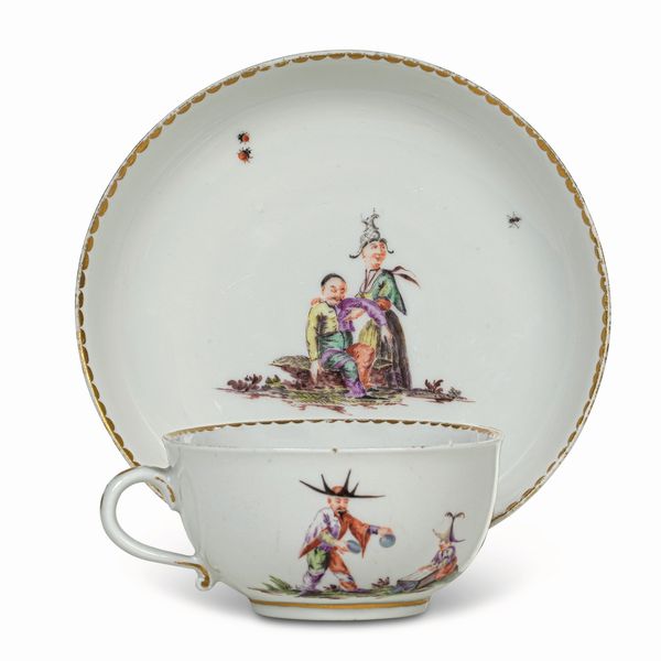 Tazza con piattino<BR>Nymphenburg, circa 1770  - Asta Maioliche e Porcellane da Collezione - Associazione Nazionale - Case d'Asta italiane