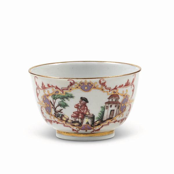 Tazza alla sassone<BR>Doccia, Manifattura Ginori, 1745-1750 circa  - Asta Maioliche e Porcellane da Collezione - Associazione Nazionale - Case d'Asta italiane