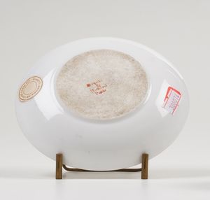 Tazza con piattino<BR>Parigi, Manifattura Dagoty, 1816-1820 circa<BR>  - Asta Maioliche e Porcellane da Collezione - Associazione Nazionale - Case d'Asta italiane