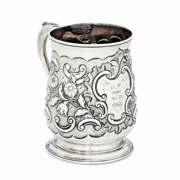 Mug. Londra, 1776. Argentiere Thomas Wallis I  - Asta Argenti da collezione | Antichi - Associazione Nazionale - Case d'Asta italiane