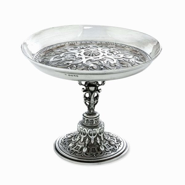 Tazza. Argento fuso, traforato e cesellato. Londra 1873. Argentiere George Fox  - Asta Argenti da collezione | Antichi - Associazione Nazionale - Case d'Asta italiane