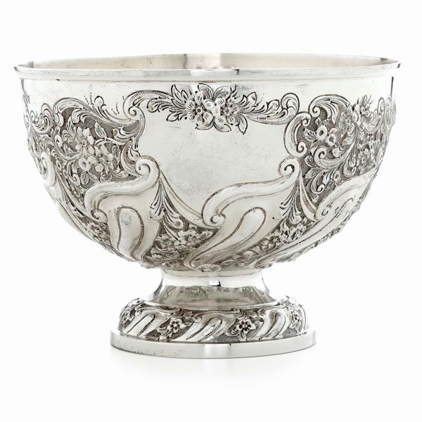 Bowl. Londra, 1892. Argentiere James Wakely & Frank Clarke Wheeler  - Asta Argenti da collezione | Antichi - Associazione Nazionale - Case d'Asta italiane