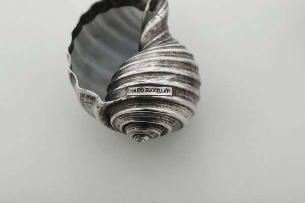 Quattro conchiglie rivestite in argento. Maison Mario Buccellati, Italia XX secolo  - Asta Argenti da collezione | Antichi - Associazione Nazionale - Case d'Asta italiane