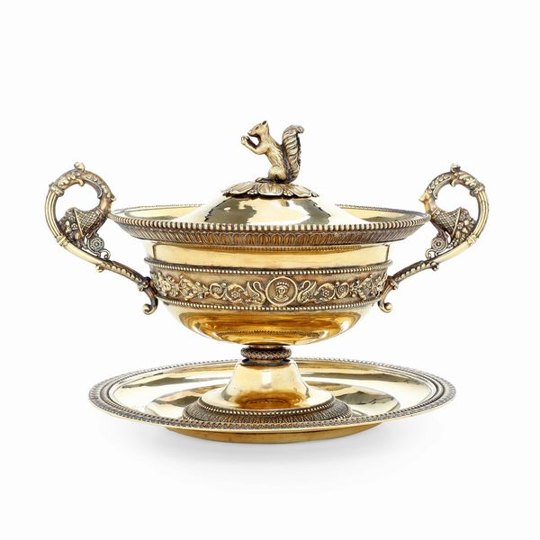 Tazza da puerpera vermeille. Marchi per Parigi in uso dal 1819 al 1838 e marchio di ricontrollo per la citt di Napoli in uso dal 1824 al 1832  - Asta Argenti da collezione | Antichi - Associazione Nazionale - Case d'Asta italiane