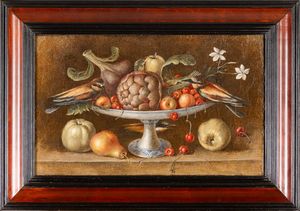 Orsola Maddalena Caccia : Natura morta con alzatina di frutta e tre gruccioni  - Asta Old Masters - Associazione Nazionale - Case d'Asta italiane