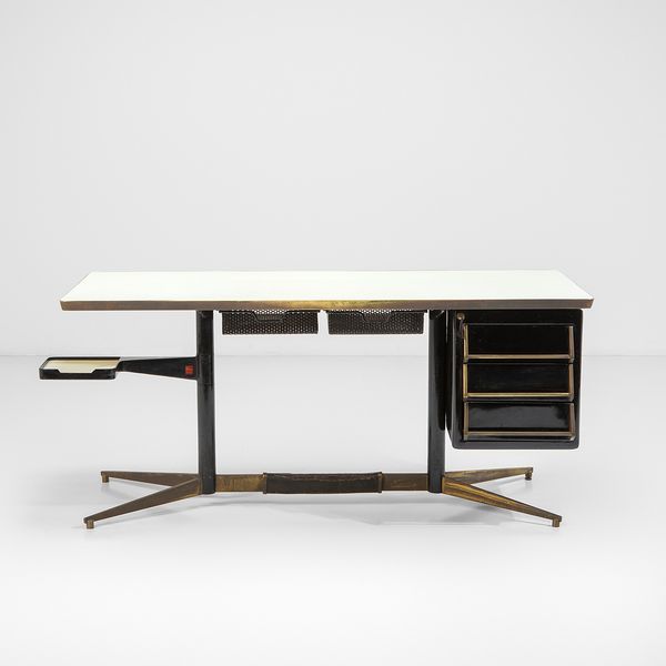 GIO PONTI : Scrivania modello USC 607.  - Asta Fine Design - Associazione Nazionale - Case d'Asta italiane