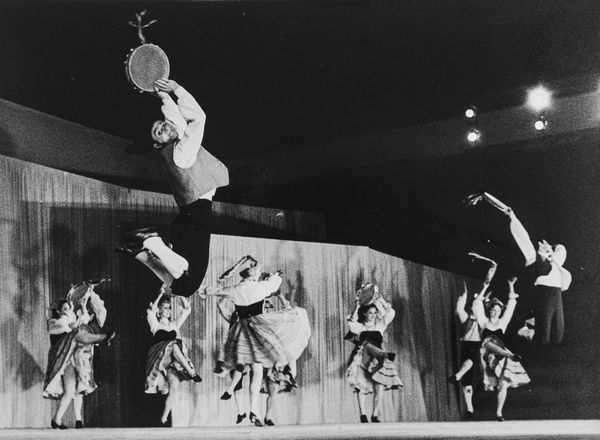 Ferdinando Scianna : Moisseiev, Tarantella Siciliana  - Asta Fotografia: Under 1K - Associazione Nazionale - Case d'Asta italiane