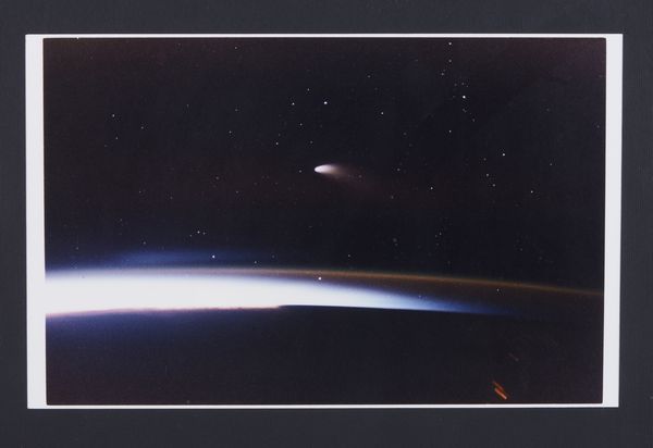 ST-83 Vista dalla Terra, (cometa hale-bopp).Johnson Space Center, Huston. 1997  - Asta Asta 464 | WUNDERKAMMER, CURIOSITIES & ETNOGRAFICA - GENIUS & ART Online - Associazione Nazionale - Case d'Asta italiane