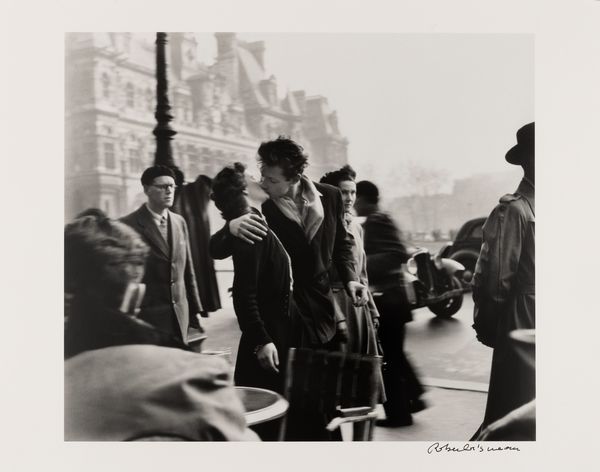 Robert Doisneau : Le baiser de l'Htel de Ville  - Asta Fotografia - Associazione Nazionale - Case d'Asta italiane