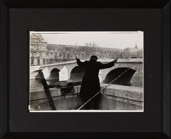 Henri Cartier-Bresson : Pont du Carrousel et Louvre  - Asta Fotografia - Associazione Nazionale - Case d'Asta italiane