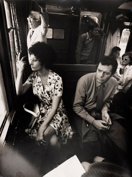 TAZIO SECCHIAROLI : Sophia Loren, Vittorio De Sica e Marcello Mastroianni, tratto dal set de I girasoli  - Asta Fotografia - Associazione Nazionale - Case d'Asta italiane