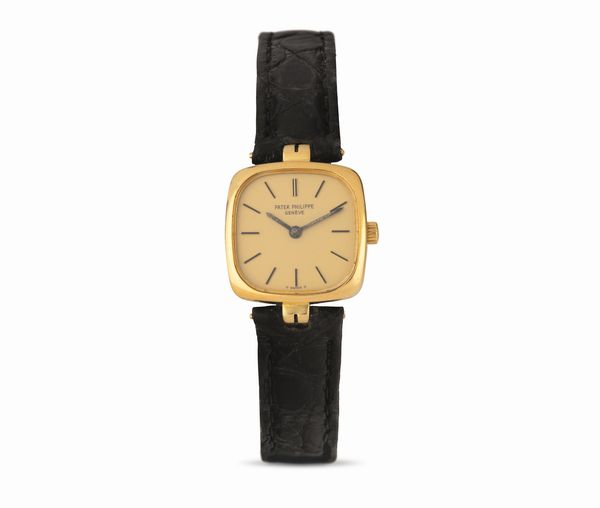 PATEK PHILIPPE : Lady Square ref 4459 in oro giallo 18k, quadrante champagne con scatola e garanzia  - Asta Orologi da Polso - Associazione Nazionale - Case d'Asta italiane