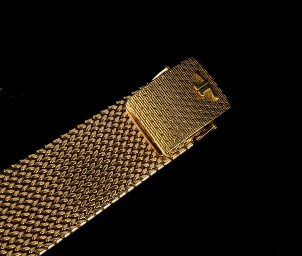 Jaeger-LeCoultre : Tonneau Classique in oro giallo 18k bracciale integrato quadrante nero lucido, carica manuale  - Asta Orologi da Polso - Associazione Nazionale - Case d'Asta italiane