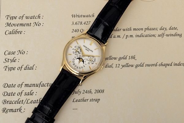 PATEK PHILIPPE : Orologio da polso ref 5140J calendario perpetuo in oro giallo 18k con indicazione dell'anno bisestile e fasi lunari, accompagnato da Estratto d'Archivio  - Asta Orologi da Polso - Associazione Nazionale - Case d'Asta italiane