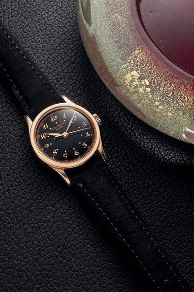 PATEK PHILIPPE : Raro ed affascinante Calatrava ref 2555 in oro rosa 18k, secondi centrali quadrante nero numeri Breguet applicati con Estratto d'Archivio  - Asta Orologi da Polso - Associazione Nazionale - Case d'Asta italiane