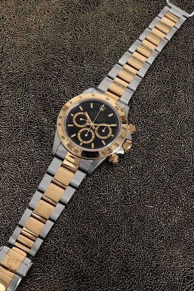 ROLEX : Cosmograph Daytona ref 16523 acciaio e oro, quadrante nero con contatori champagne e bracciale Oyster, ghiera tachimetrica accompagnato da scatola e garanzia  - Asta Orologi da Polso - Associazione Nazionale - Case d'Asta italiane