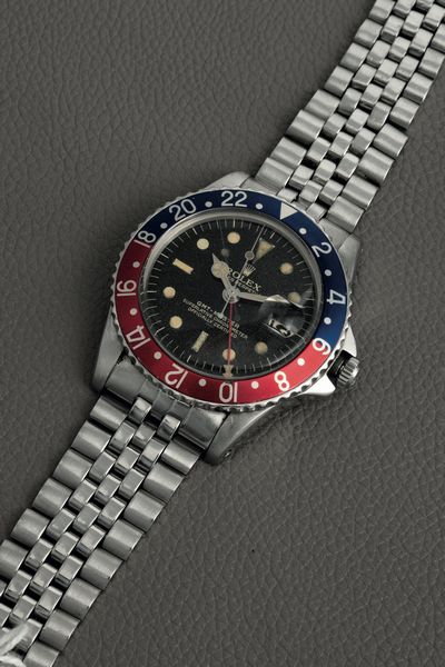 ROLEX : GMT Master Pepsi ref 1675 gilt radiale in acciaio con ghiera girevole bicolore, bracciale acciaio Jubilee  - Asta Orologi da Polso - Associazione Nazionale - Case d'Asta italiane