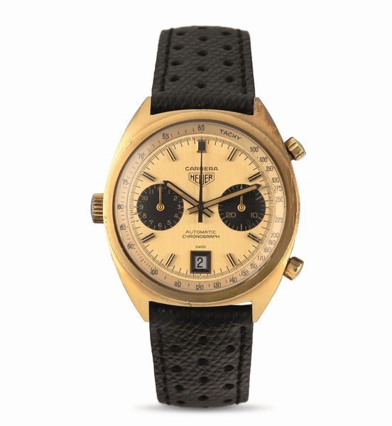 HEUER : Carrera ref 1158 in oro giallo 18k, quadrante dorato satinato verticalmente con contatori neri, datario a ore sei e cinturino in pelle  - Asta Orologi da Polso - Associazione Nazionale - Case d'Asta italiane