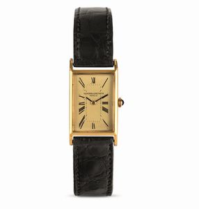 Vacheron & Constantin - Tank rettangolare in oro giallo 18k, quadrante champagne con numeri Romani, carica manuale