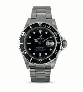 ROLEX - Submariner ref 16610, quadrante nero indici bicchierini, bracciale Oyster, accompagnato da garanzia originale<BR>