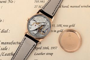 PATEK PHILIPPE : Raro ed affascinante Calatrava ref 2555 in oro rosa 18k, secondi centrali quadrante nero numeri Breguet applicati con Estratto d'Archivio  - Asta Orologi da Polso - Associazione Nazionale - Case d'Asta italiane