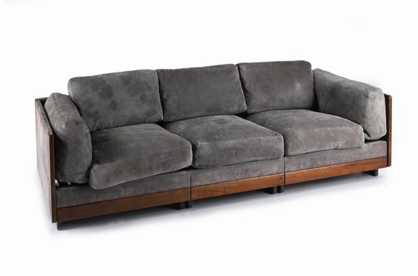 AFRA E TOBIA SCARPA : Divano a tre posti mod. 920 prod. Cassina  - Asta Design e arti decorative del XX secolo - Associazione Nazionale - Case d'Asta italiane