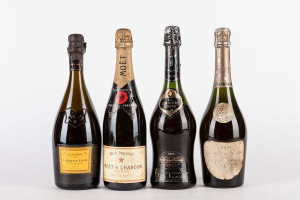 Champagne : Selezione Champagne (4 Bt)  - Asta Vini e Distillati - Associazione Nazionale - Case d'Asta italiane