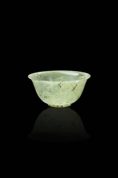 BOWL : Bowl in giada verde  - Asta Arte Orientale  - Associazione Nazionale - Case d'Asta italiane