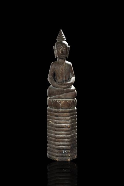 BUDDHA : Buddha in iron wood  - Asta Arte Orientale  - Associazione Nazionale - Case d'Asta italiane